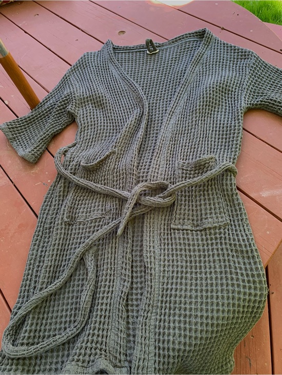 Bathen Other - Grey waffle knit 100% cotton Bathen Anthropologie bathrobe